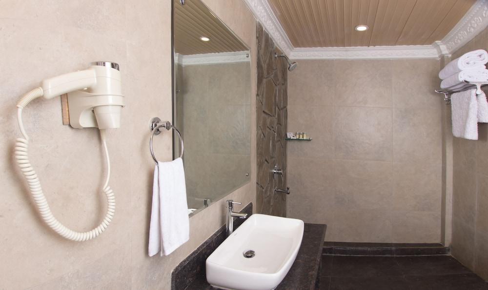 Summit Grace Boutique Hotel & Spa Дарджилинг Экстерьер фото